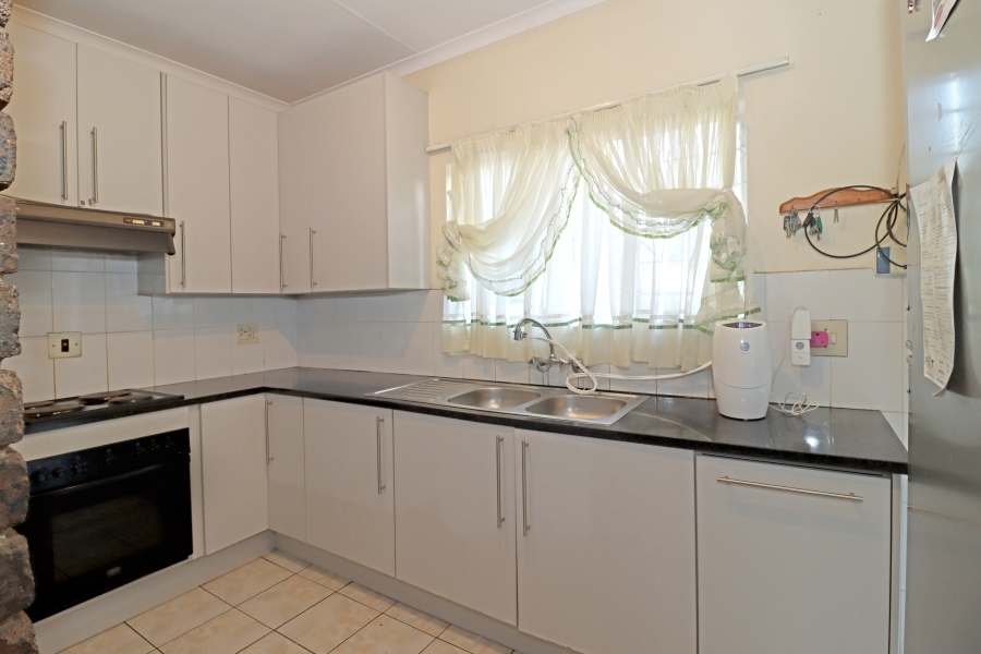 3 Bedroom Property for Sale in Vorna Valley Gauteng