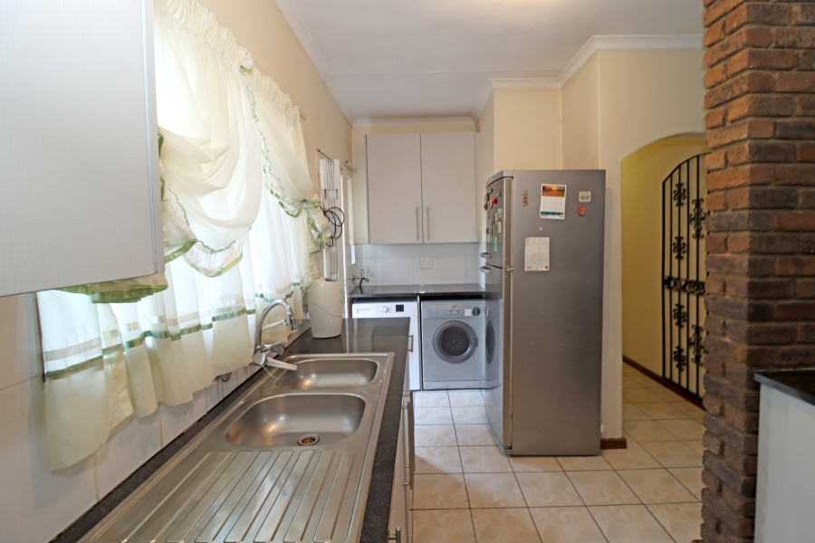 3 Bedroom Property for Sale in Vorna Valley Gauteng