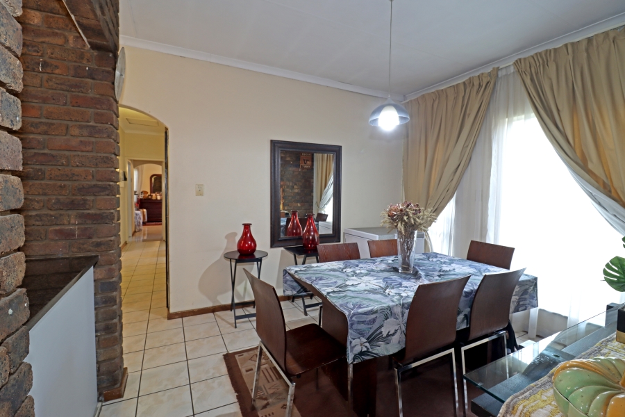 3 Bedroom Property for Sale in Vorna Valley Gauteng