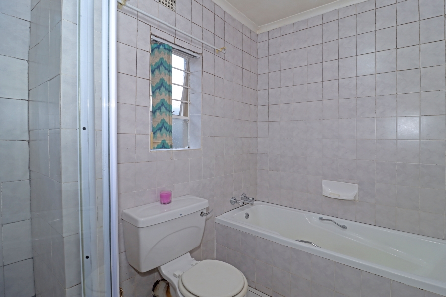 3 Bedroom Property for Sale in Vorna Valley Gauteng