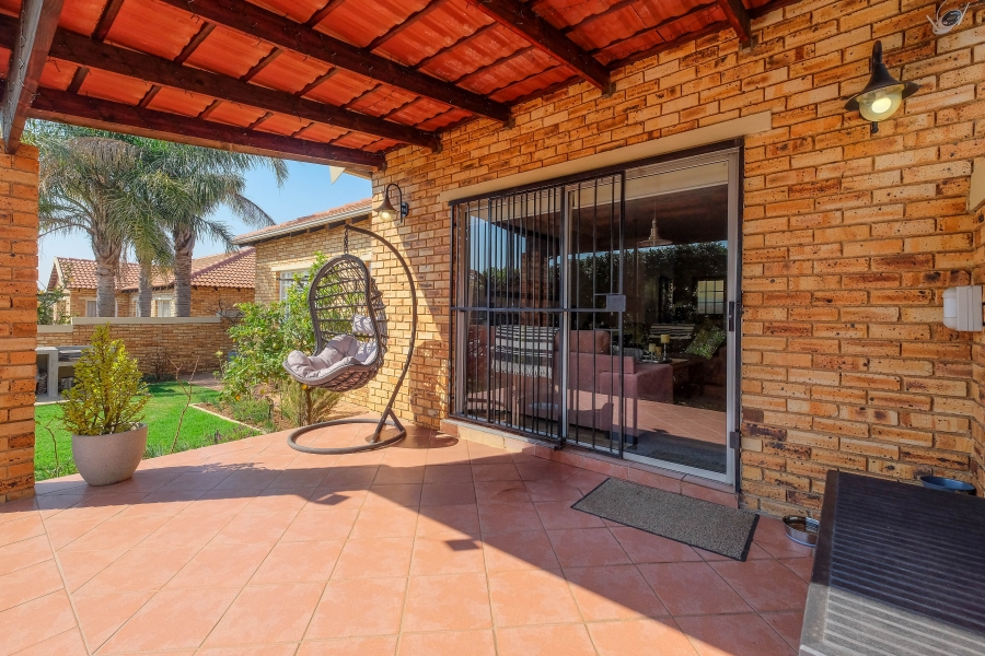 3 Bedroom Property for Sale in Radiokop Gauteng