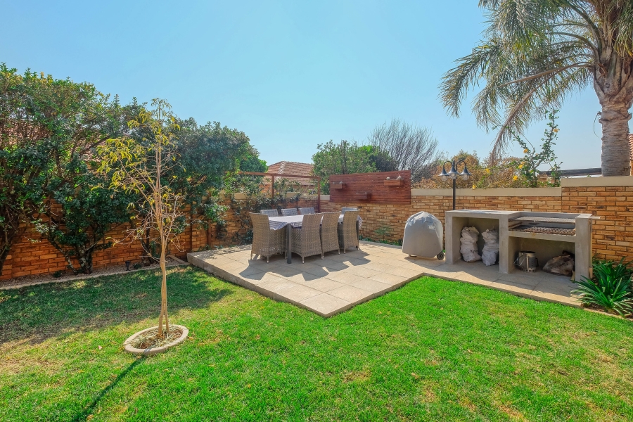 3 Bedroom Property for Sale in Radiokop Gauteng