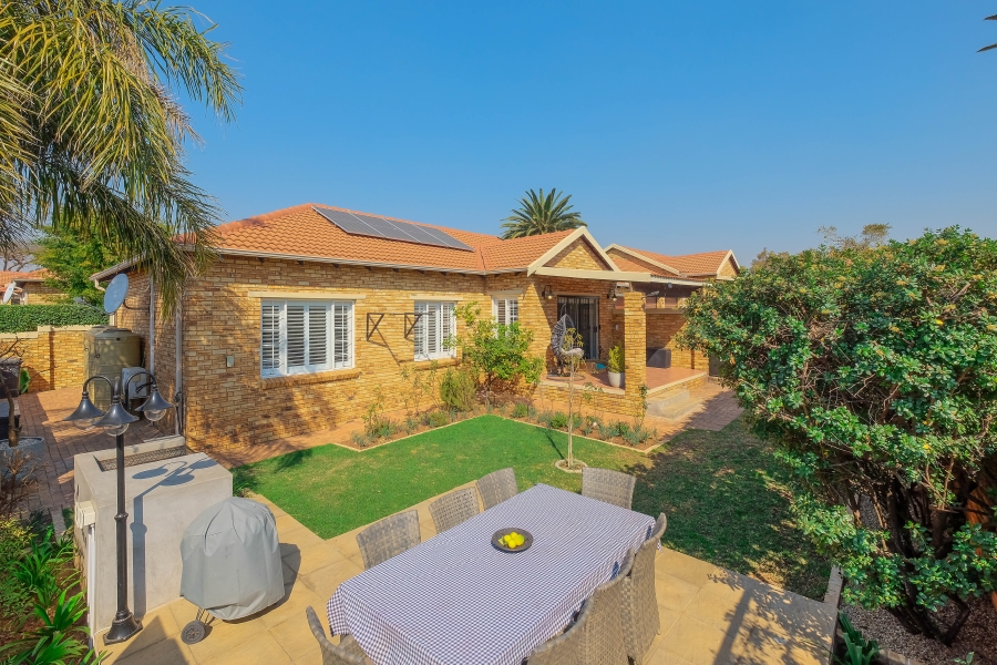 3 Bedroom Property for Sale in Radiokop Gauteng