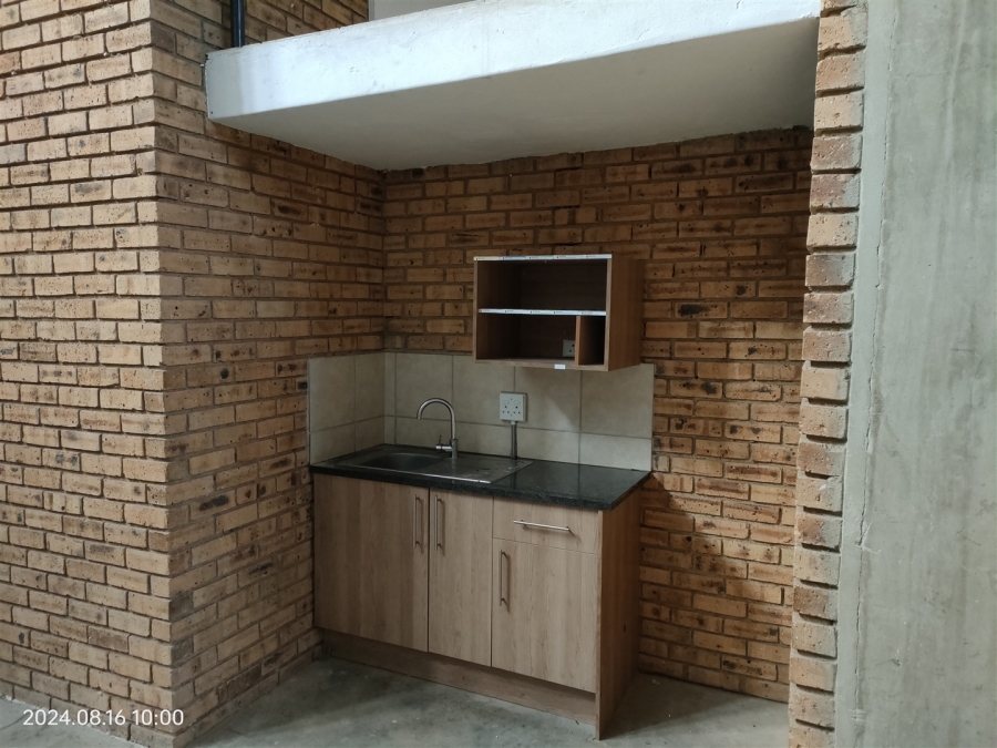 To Let Commercial Property for Rent in Lanseria Gauteng