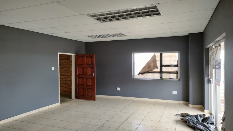 To Let Commercial Property for Rent in Lanseria Gauteng