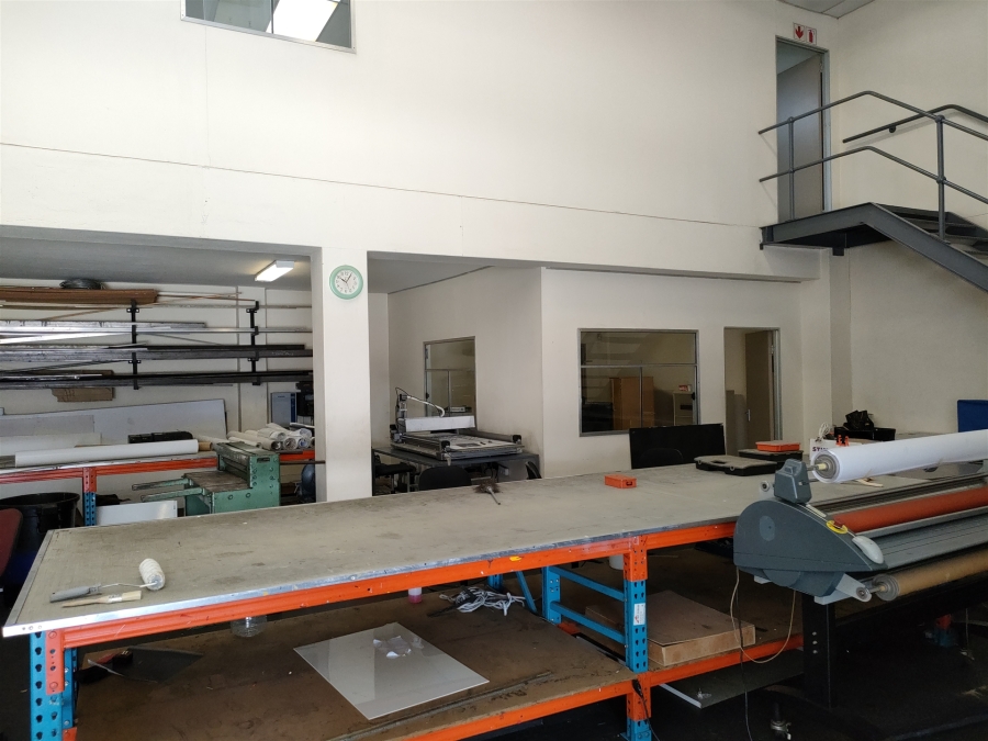 To Let Commercial Property for Rent in North Riding Gauteng
