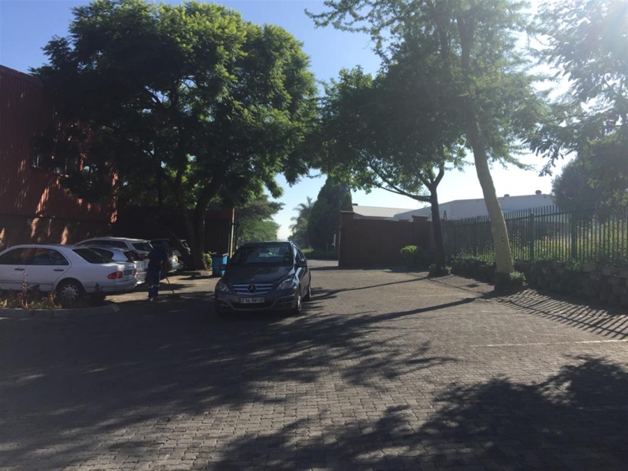 To Let Commercial Property for Rent in North Riding Gauteng