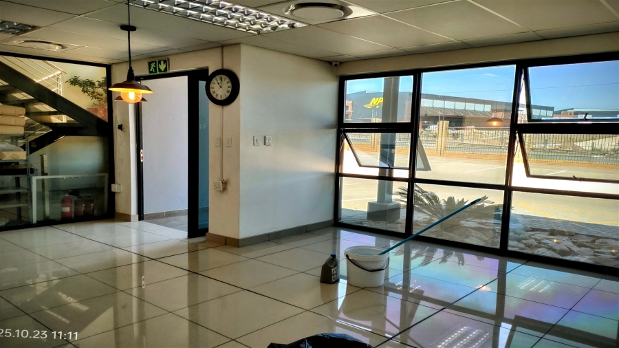 To Let Commercial Property for Rent in North Riding Gauteng