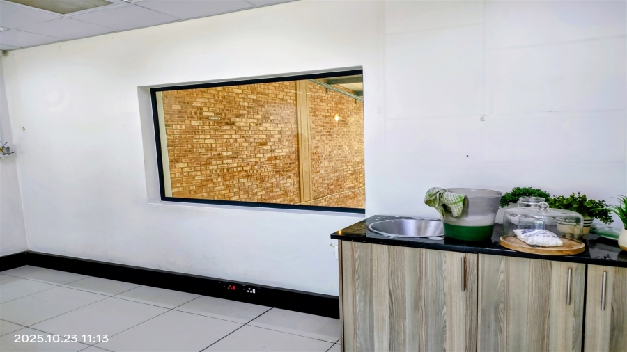 To Let Commercial Property for Rent in North Riding Gauteng