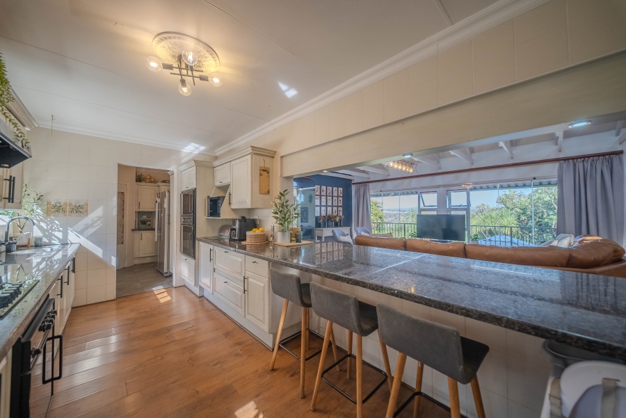4 Bedroom Property for Sale in Faerie Glen Gauteng