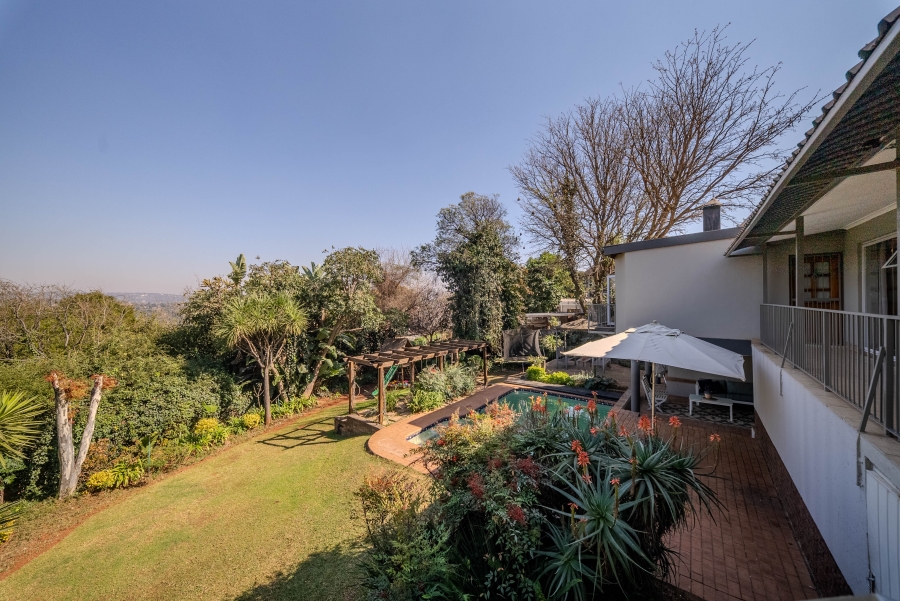 4 Bedroom Property for Sale in Faerie Glen Gauteng