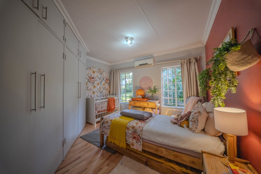 4 Bedroom Property for Sale in Faerie Glen Gauteng