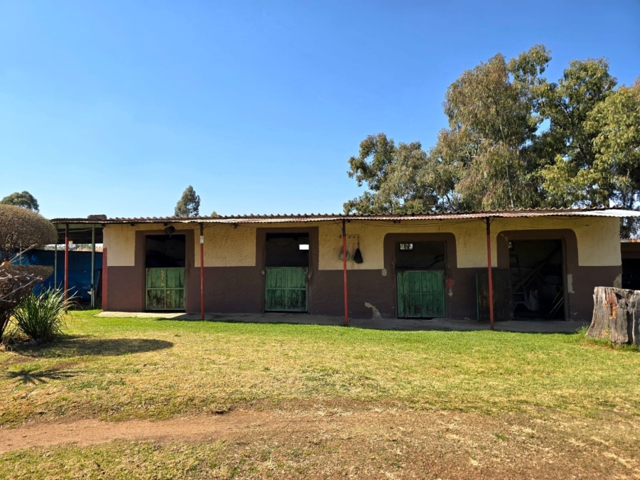 7 Bedroom Property for Sale in Homestead Apple Orchards Gauteng