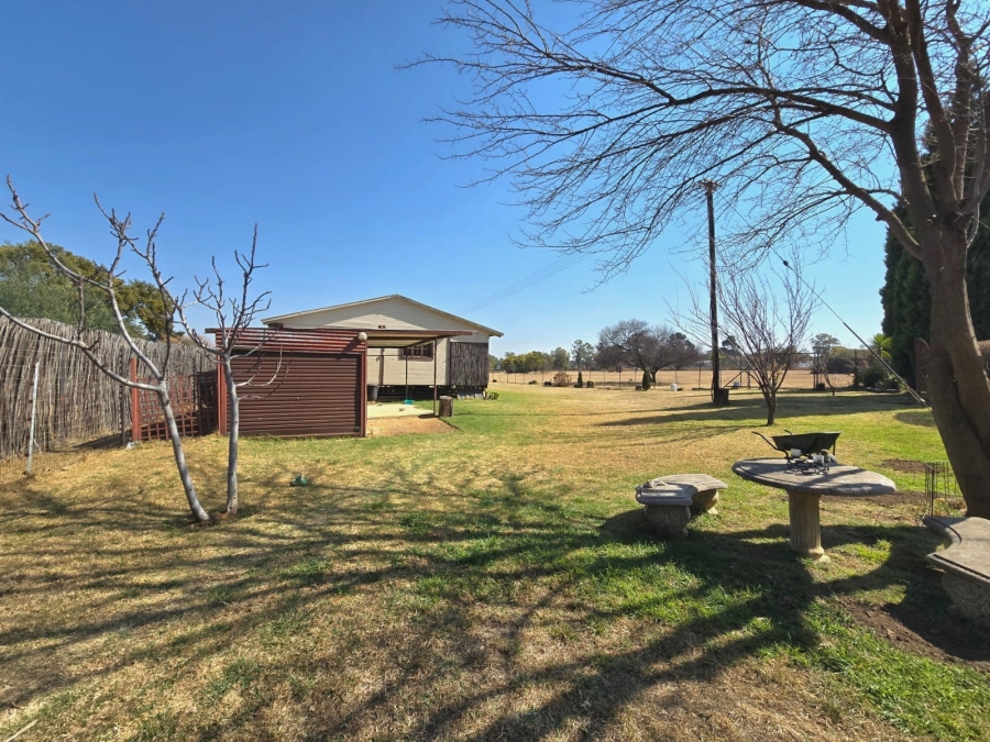 7 Bedroom Property for Sale in Homestead Apple Orchards Gauteng
