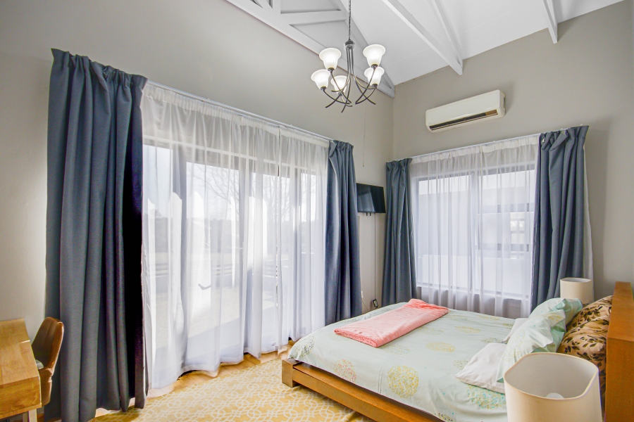 To Let 4 Bedroom Property for Rent in Copperleaf Estate Gauteng