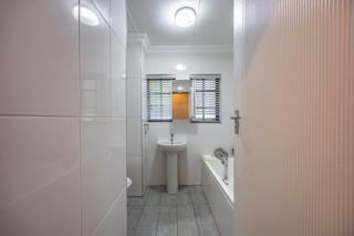 To Let 3 Bedroom Property for Rent in Riviera Gauteng