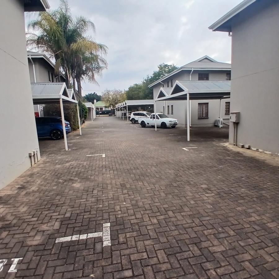 To Let 3 Bedroom Property for Rent in Riviera Gauteng