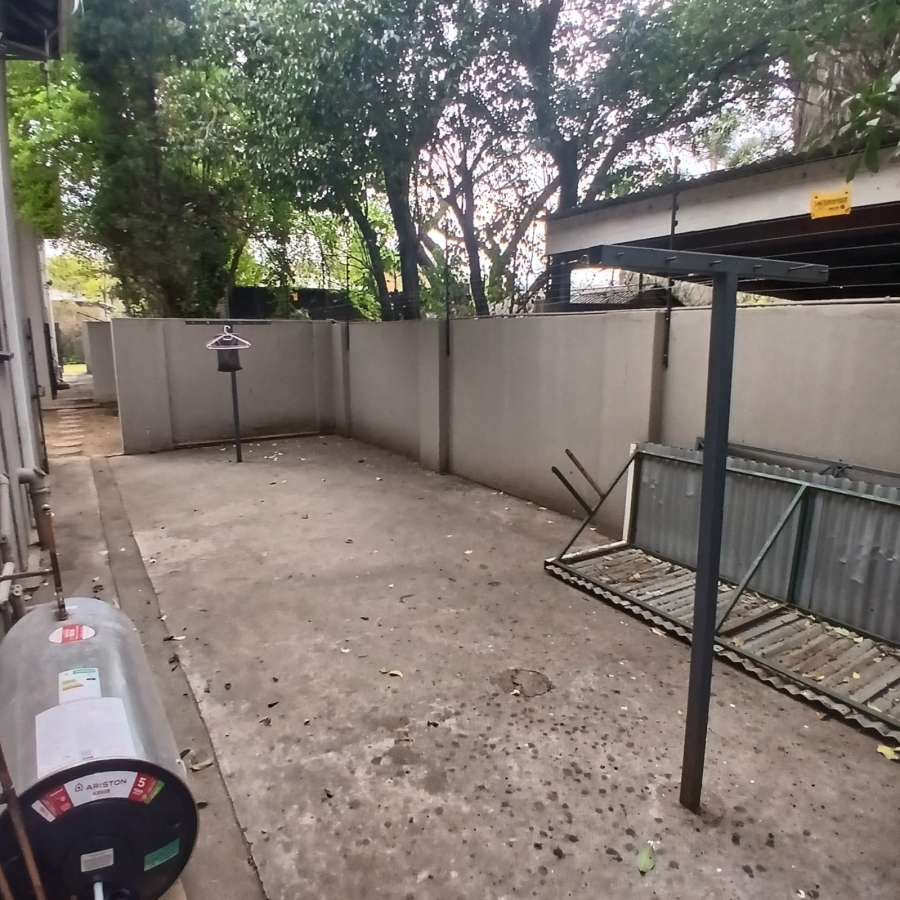 To Let 3 Bedroom Property for Rent in Riviera Gauteng
