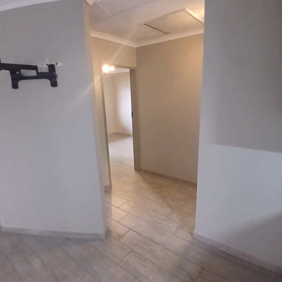 To Let 3 Bedroom Property for Rent in Riviera Gauteng