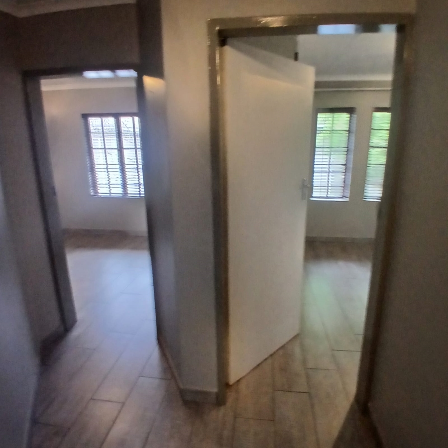 To Let 3 Bedroom Property for Rent in Riviera Gauteng