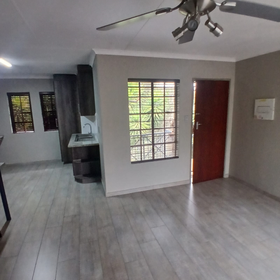 To Let 3 Bedroom Property for Rent in Riviera Gauteng
