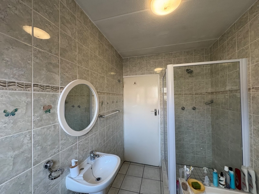 To Let 2 Bedroom Property for Rent in Risana Gauteng