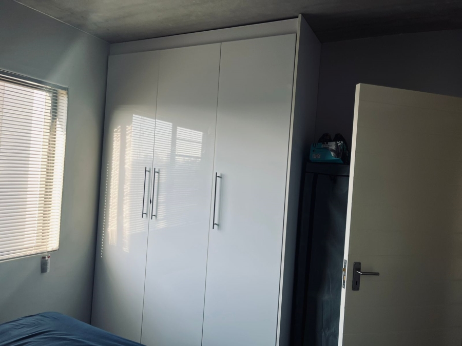 To Let 2 Bedroom Property for Rent in South Hills Gauteng