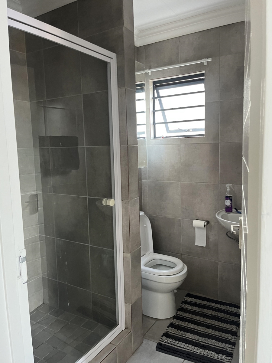 To Let 3 Bedroom Property for Rent in South Hills Gauteng