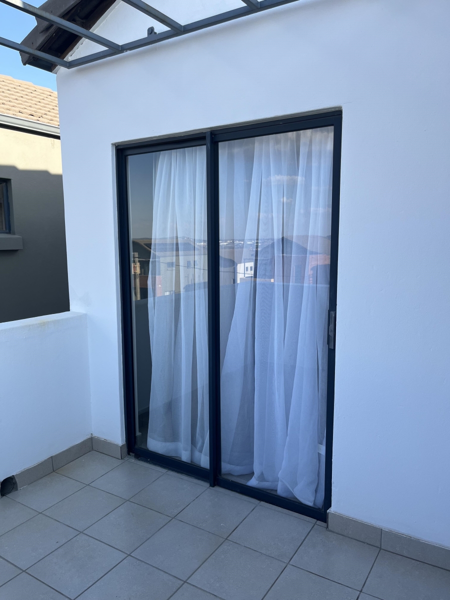 To Let 3 Bedroom Property for Rent in South Hills Gauteng