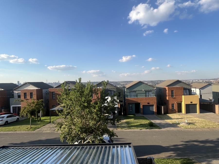 To Let 3 Bedroom Property for Rent in South Hills Gauteng