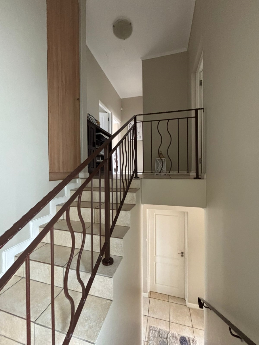 3 Bedroom Property for Sale in Allens Nek Gauteng