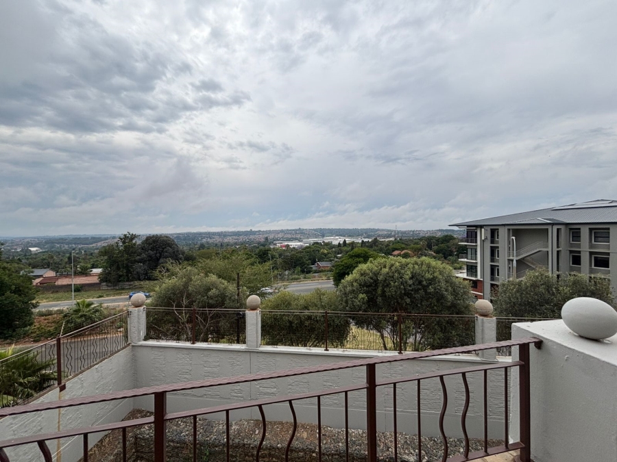 3 Bedroom Property for Sale in Allens Nek Gauteng