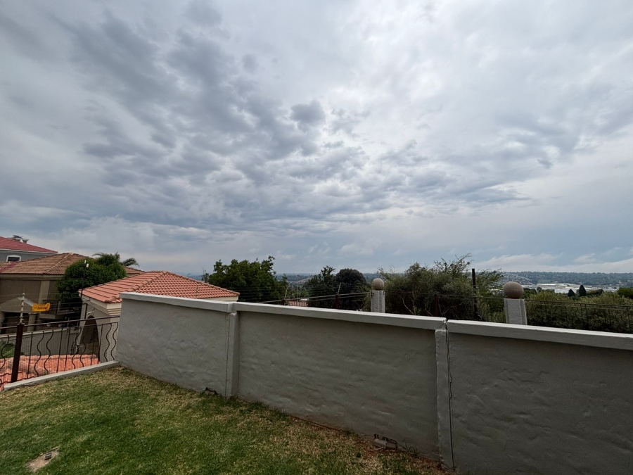 3 Bedroom Property for Sale in Allens Nek Gauteng