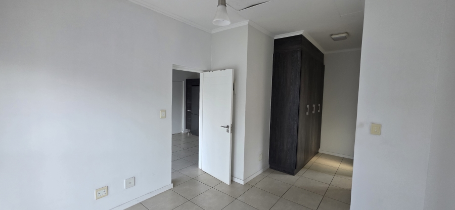 To Let 1 Bedroom Property for Rent in Modderfontein Gauteng