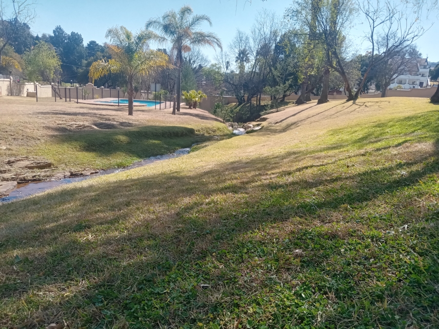 2 Bedroom Property for Sale in Helderkruin Gauteng