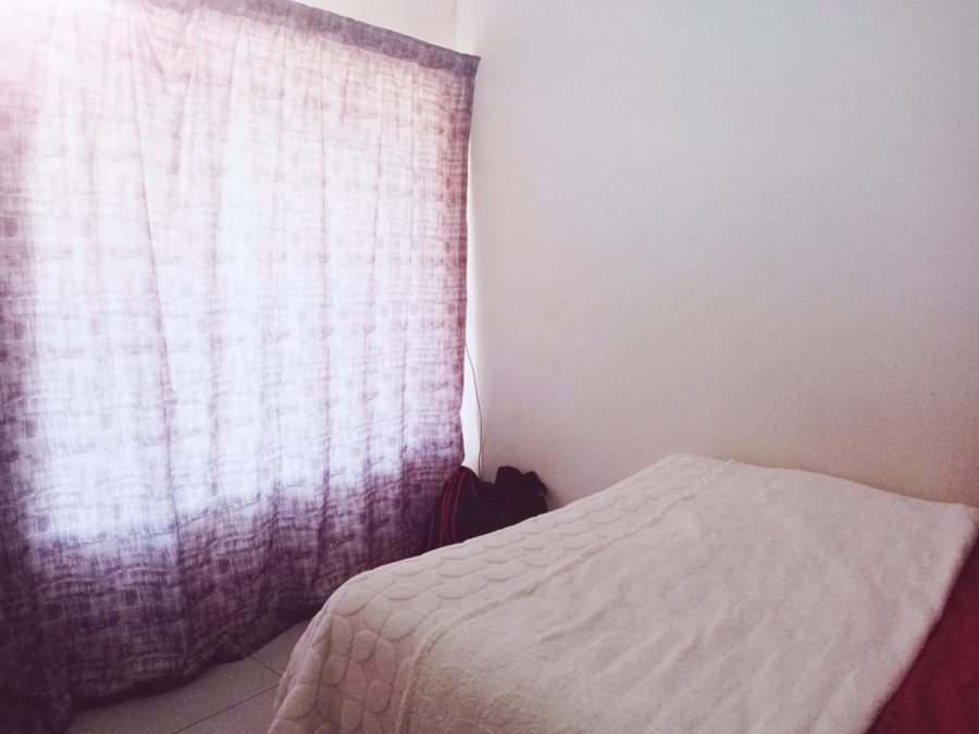 2 Bedroom Property for Sale in Helderkruin Gauteng