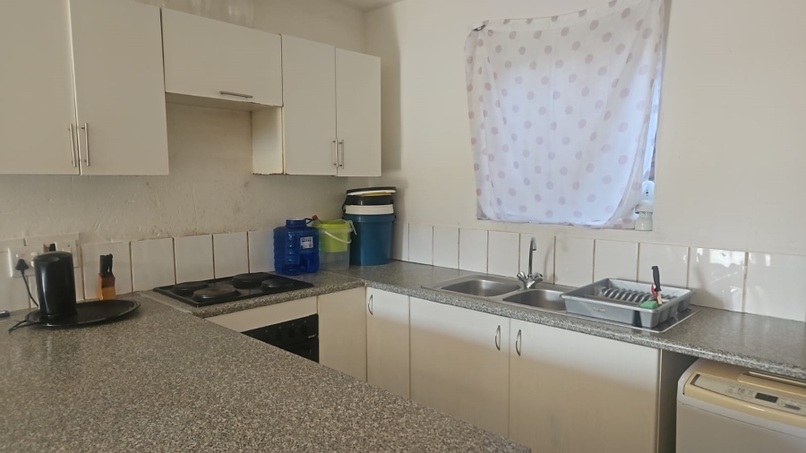 2 Bedroom Property for Sale in Chloorkop Gauteng