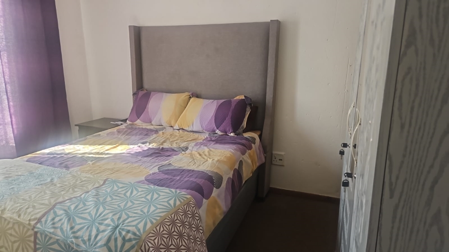 2 Bedroom Property for Sale in Chloorkop Gauteng