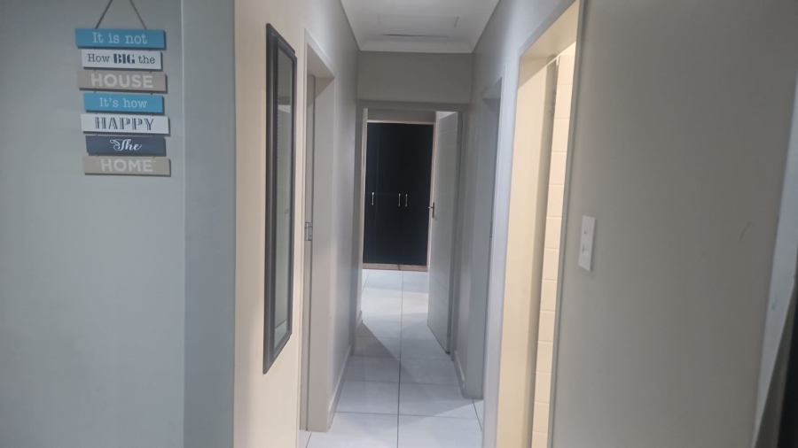 3 Bedroom Property for Sale in Cosmo City Gauteng