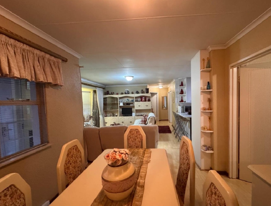 3 Bedroom Property for Sale in Discovery Gauteng