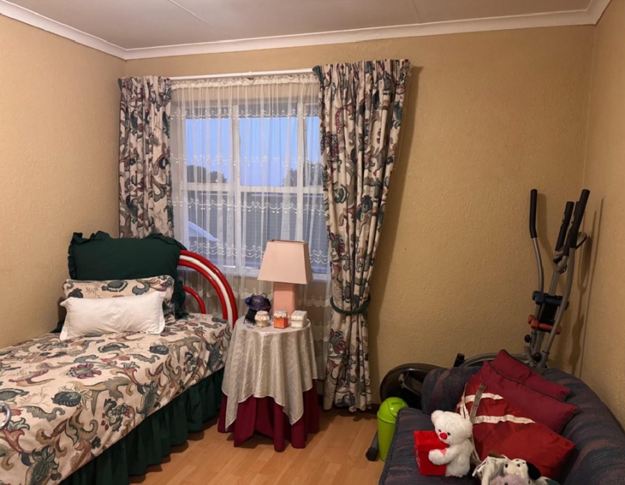 3 Bedroom Property for Sale in Discovery Gauteng