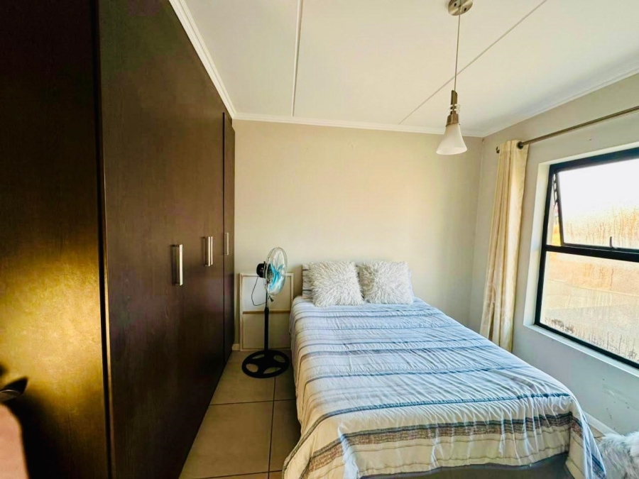 To Let 2 Bedroom Property for Rent in Kyalami Hills Gauteng
