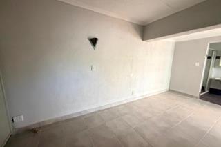 To Let 4 Bedroom Property for Rent in Laudium Gauteng