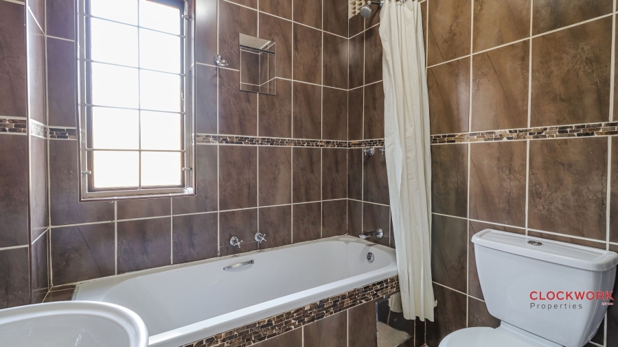 2 Bedroom Property for Sale in Bryanston Gauteng