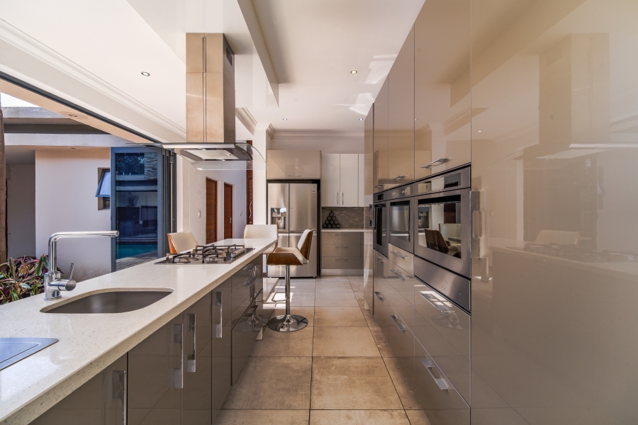 5 Bedroom Property for Sale in Willow Acres Gauteng