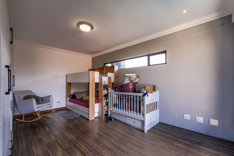 5 Bedroom Property for Sale in Willow Acres Gauteng