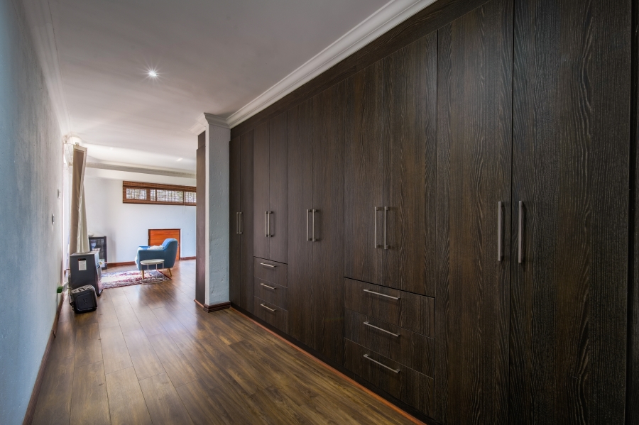 5 Bedroom Property for Sale in Willow Acres Gauteng