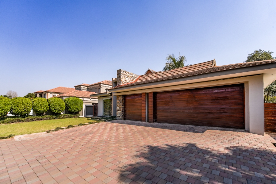 5 Bedroom Property for Sale in Willow Acres Gauteng