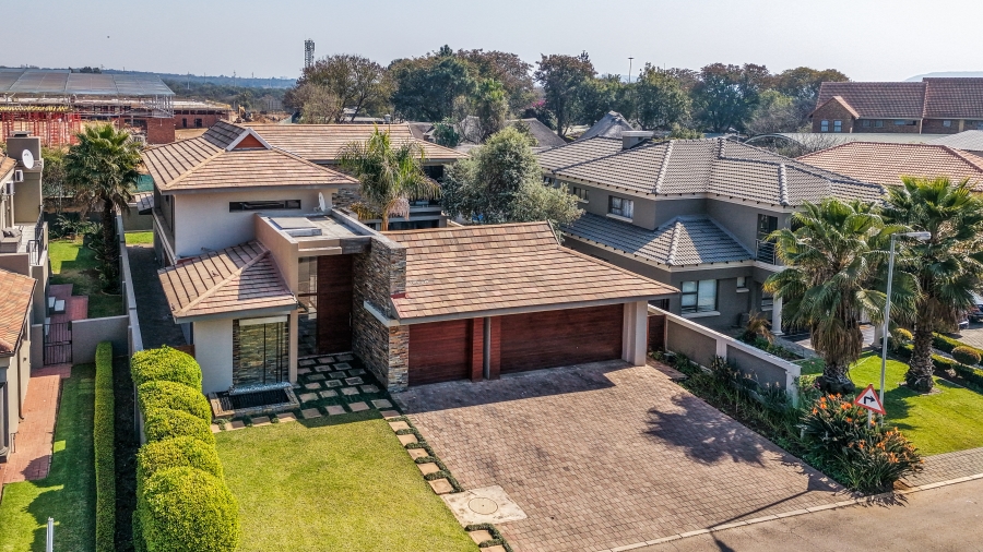 5 Bedroom Property for Sale in Willow Acres Gauteng