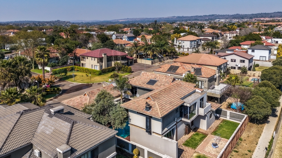 5 Bedroom Property for Sale in Willow Acres Gauteng